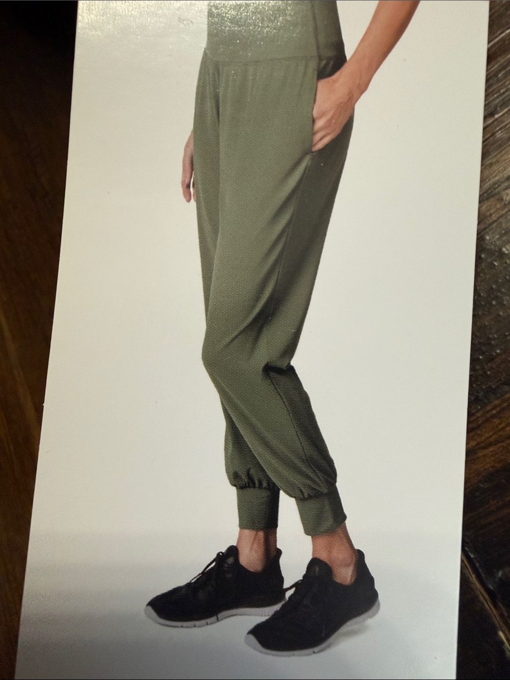 Tuff Women's Vida Jogger- size medium- olive green